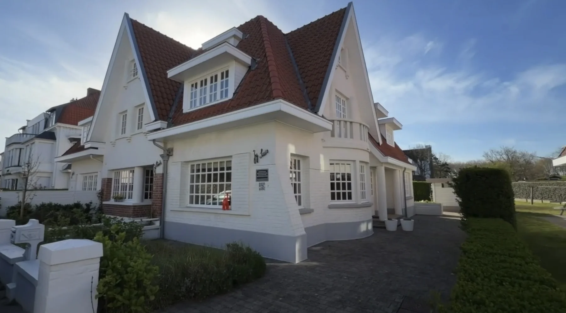 Façade de la Villa J’y Suis à De Haan